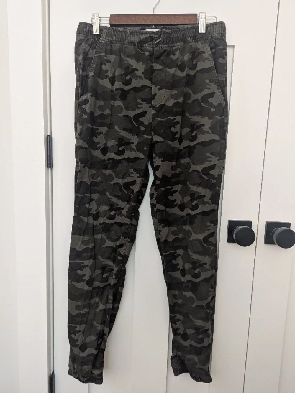 Boys Husky Old Navy Camo Joggers Size XXL